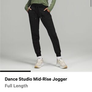 Lululemon black dance studio joggers
